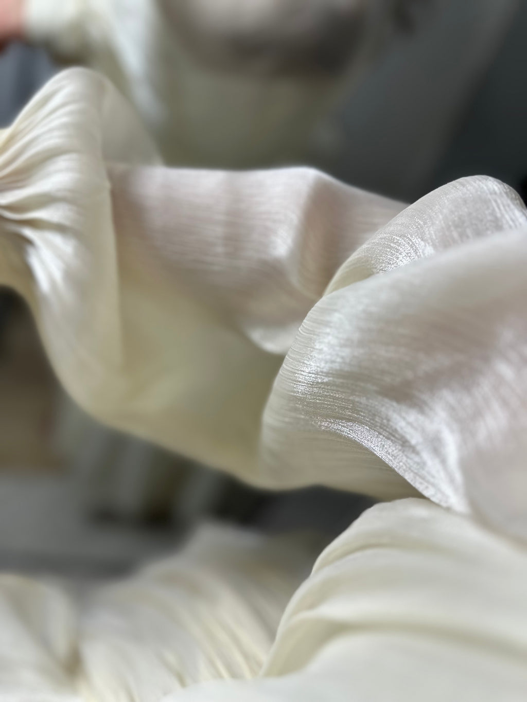 PRE-ORDER Jurk Adora silk beige