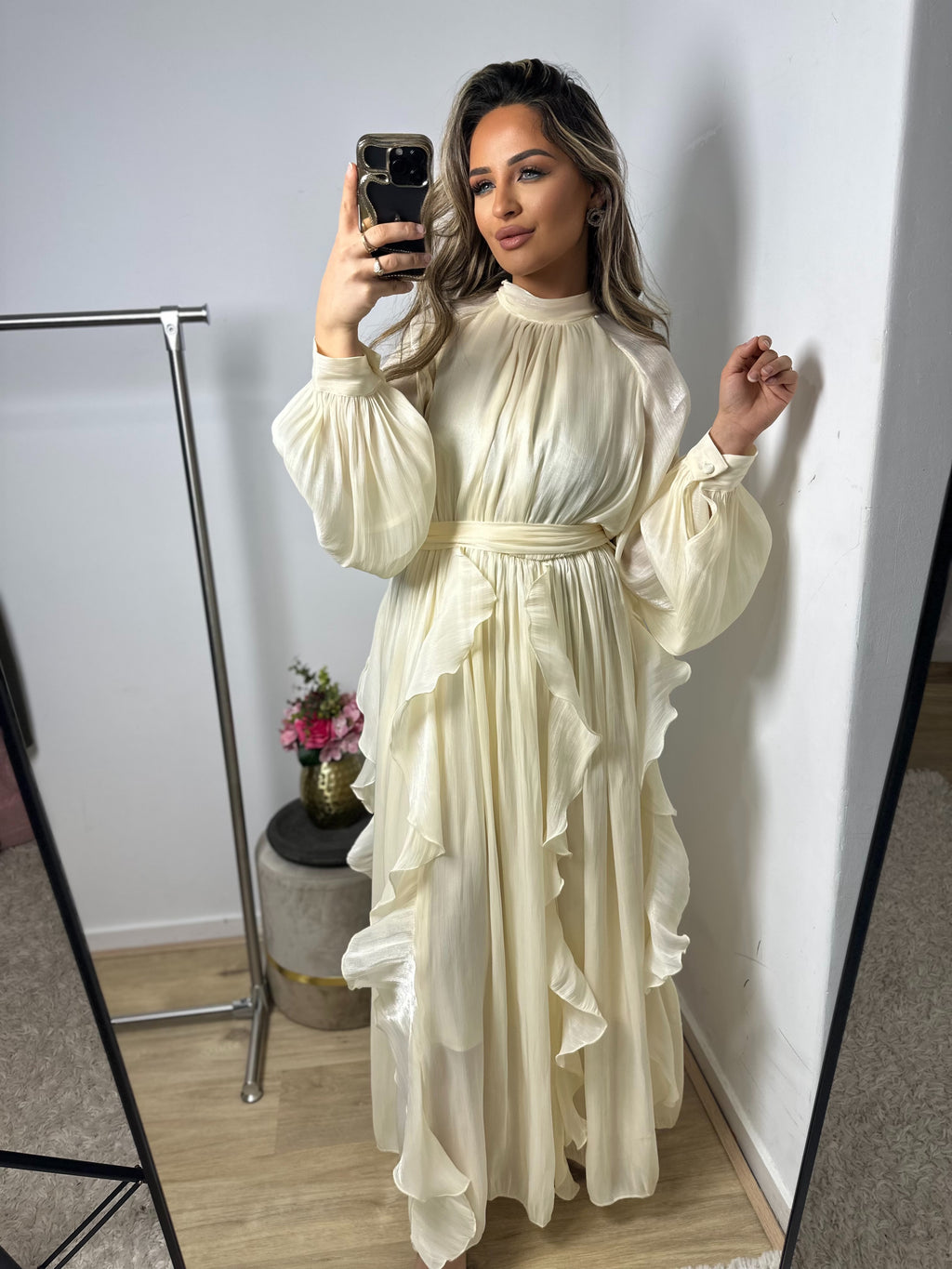 Jurk Adora silk beige