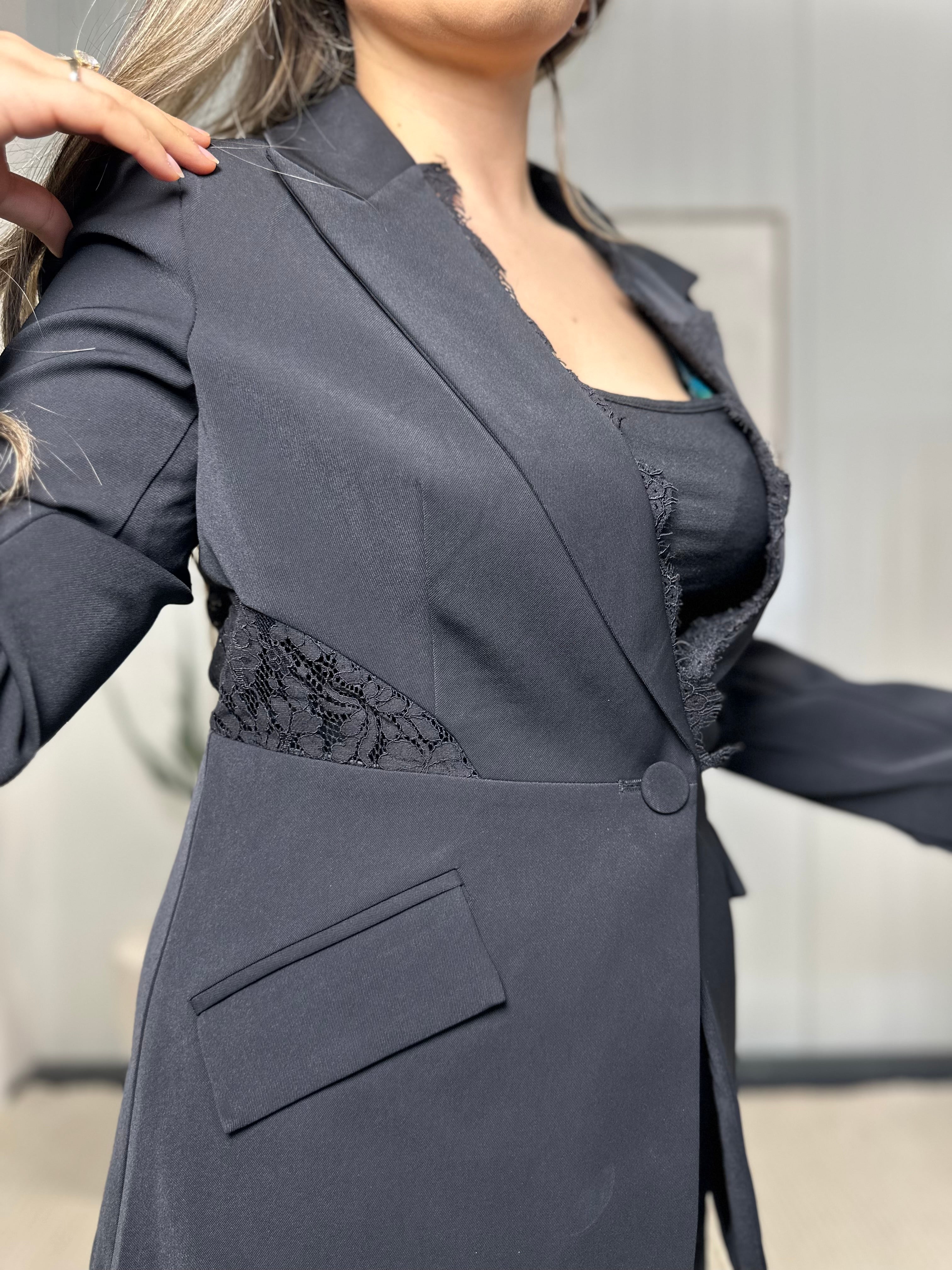 Lace Blazer Tiara zwart