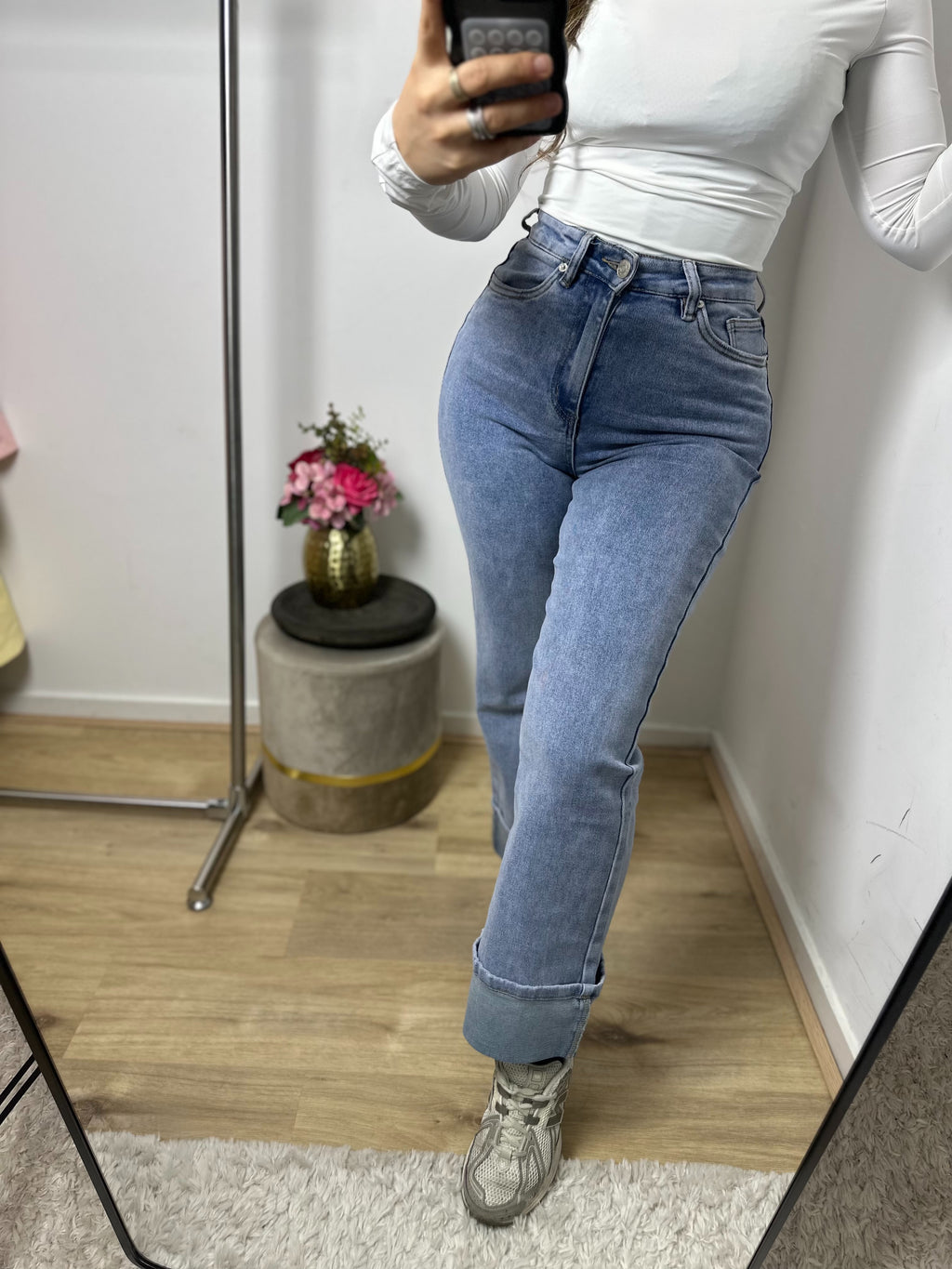 Broek Liora
